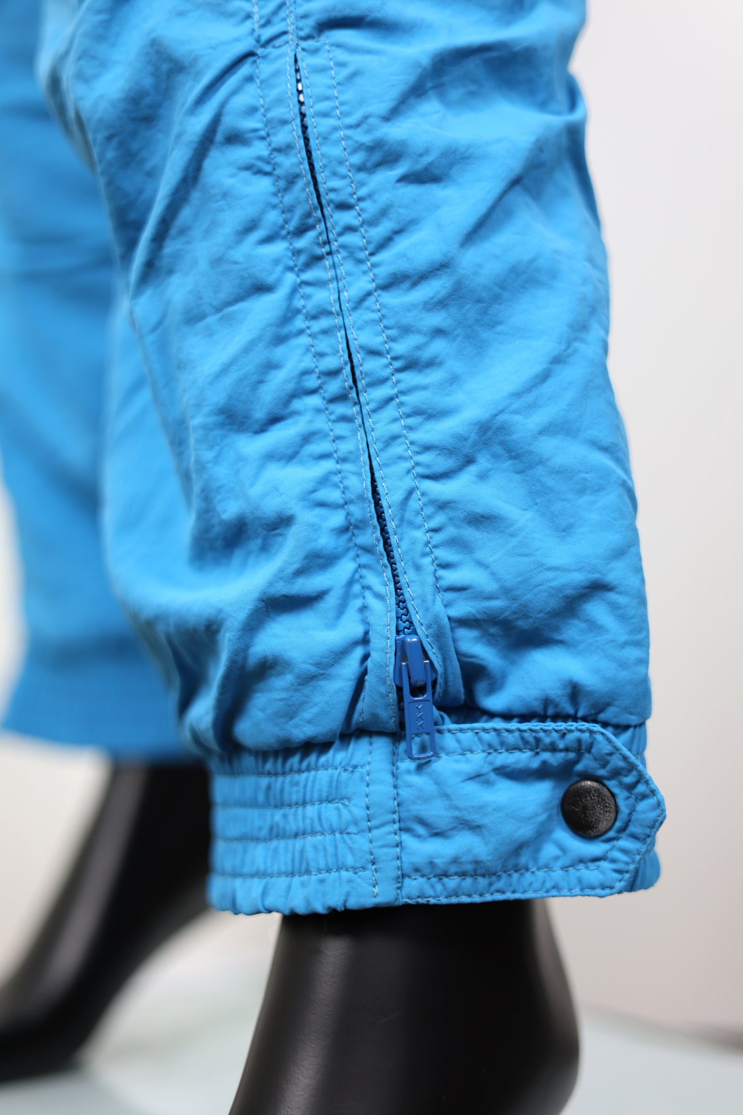 Veste et pantalon de ski bleus Ungaro Sports d'hiver