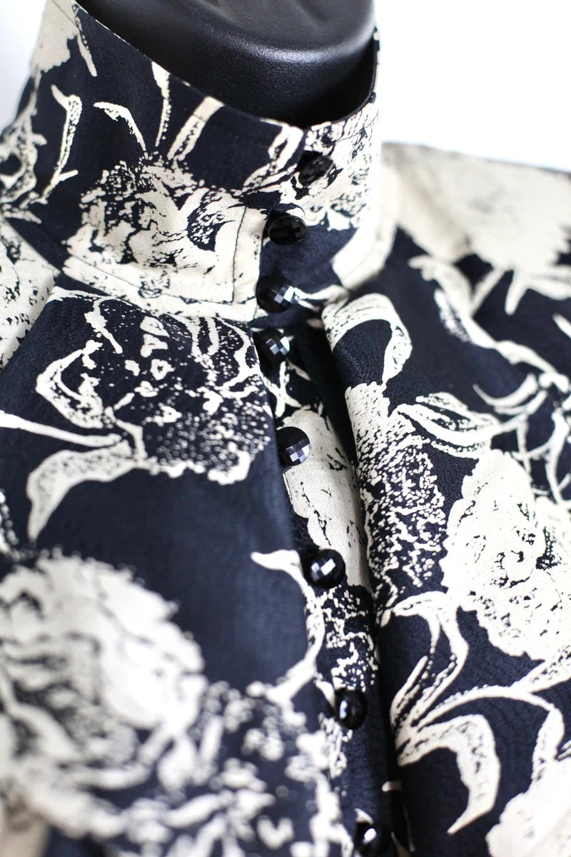 Chemise motifs fleuris noirs et blancs Ungaro Parallèle